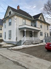 21 Brimmer St in Brewer, ME - Building Photo - Building Photo