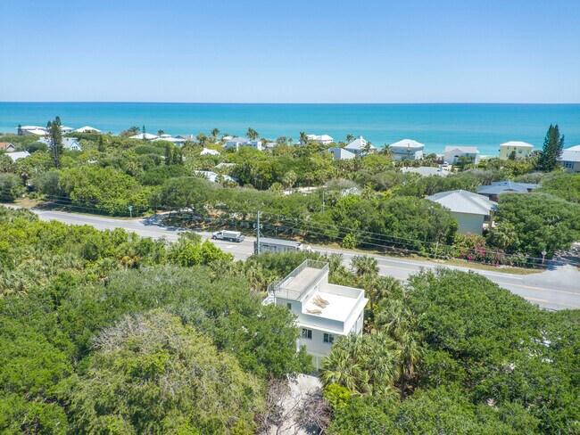 9445 Jimmy Buffett Mem Hwy in Vero Beach, FL - Building Photo - Building Photo
