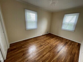 802 S Broadway in Lindenhurst, NY - Building Photo - Building Photo