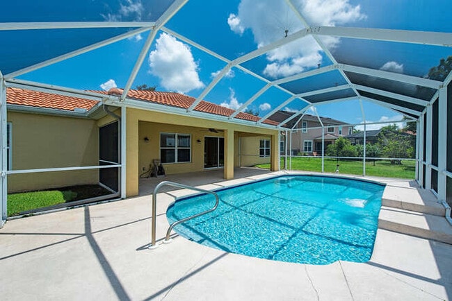 property at 2271 Grove Dr