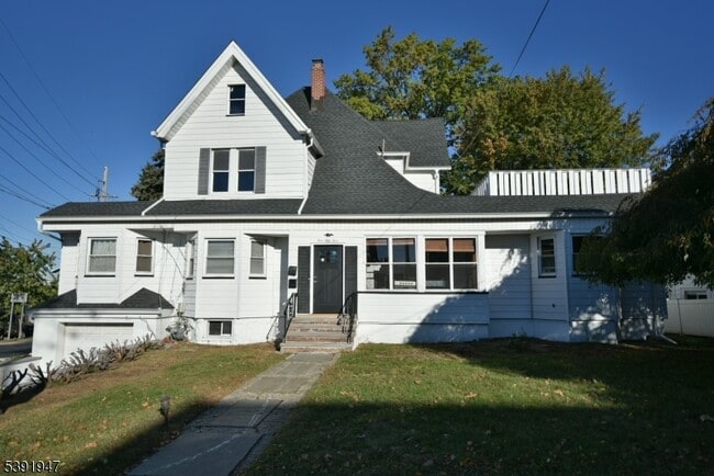 property at 454 Park Ave