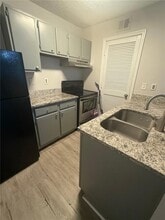 126 Granville Ct in Atlanta, GA - Building Photo - Building Photo