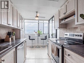 133-1133 Torresdale Ave in Toronto, ON - Building Photo - Building Photo
