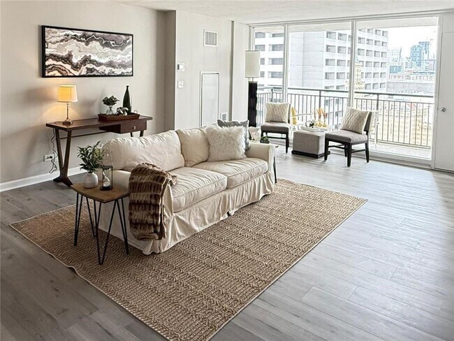 620 Peachtree St NE in Atlanta, GA - Building Photo - Building Photo