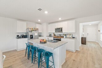 5252 Peach Dr in Milton, FL - Building Photo - Building Photo