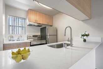 Shadow Point in Spring Valley, CA - Building Photo - Building Photo