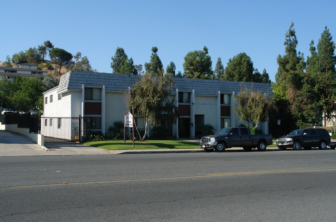 Bradley Vista Apartments in El Cajon, CA - Foto de edificio