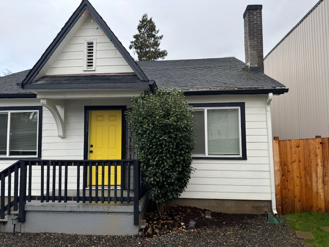 4344 NE Jarrett St in Portland, OR - Building Photo