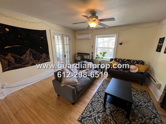 625 Marshall Ave in St. Paul, MN - Building Photo - Building Photo