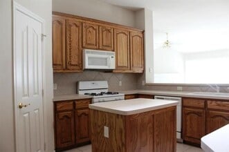 8832 Fayetteville Dr in Fort Worth, TX - Building Photo - Building Photo