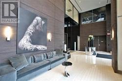 33 Shore Breeze Dr in Toronto, ON - Building Photo - Building Photo