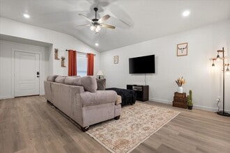 2133 Langford Ave in Lubbock, TX - Building Photo - Building Photo