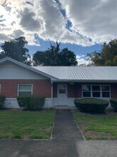 467 N Kentucky Ave in Umatilla, FL - Building Photo - Building Photo