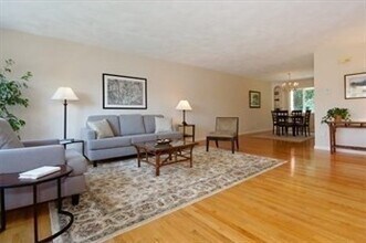 17 April Ln in Lexington, MA - Building Photo - Building Photo