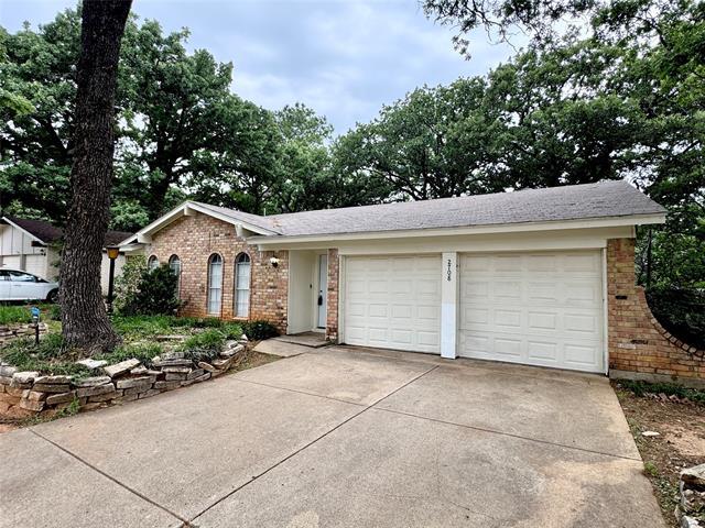 property at 2708 Hilldale Blvd