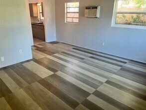 137 38th Ave SE in St. Petersburg, FL - Building Photo - Building Photo