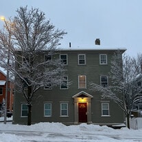 16 High St, Unit 2 in Salem, MA - Building Photo