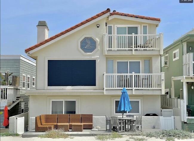 property at 4025 Ocean Dr