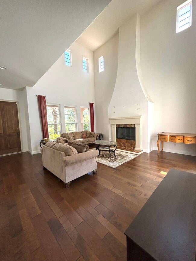 4358 Philbrook Square in San Diego, CA - Building Photo - Building Photo