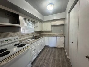 2192 Alpena Ave in Dayton, OH - Building Photo - Building Photo