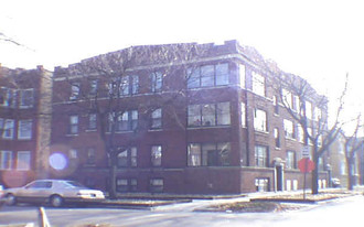 7461-7465 N Seeley Ave Apartments