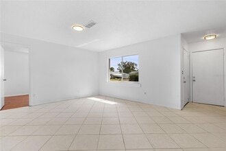 2814 20th Ave Dr W in Bradenton, FL - Building Photo - Building Photo