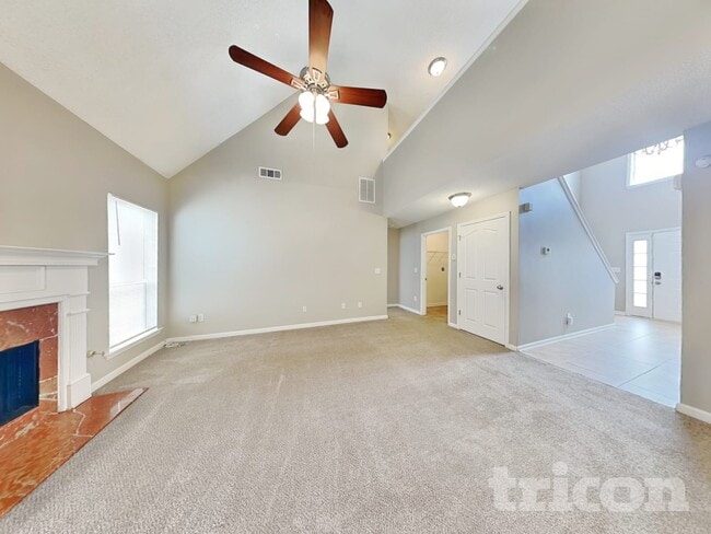 427 Gresham Dr in Stockbridge, GA - Foto de edificio - Building Photo