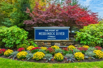 The Point at Merrimack River in Andover, MA - Foto de edificio - Building Photo