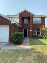 10141 Chapel Rock Dr in Fort Worth, TX - Building Photo
