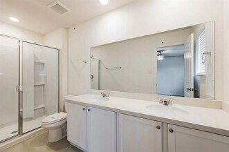 816 Bonnet Trl in Arlington, TX - Building Photo - Building Photo