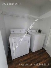377 Cross St in Akron, OH - Building Photo - Building Photo