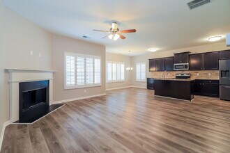 371 Stable View Loop in Dallas, GA - Building Photo - Building Photo