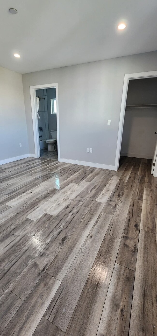 property at 1228 Alexandria Ave