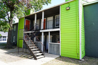 Sago Palms Apartments in Houston, TX - Foto de edificio - Building Photo