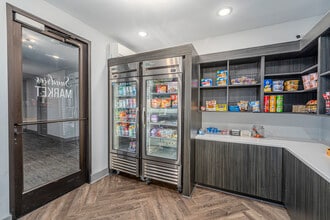 The Jamestown in Richmond, VA - Building Photo - Interior Photo