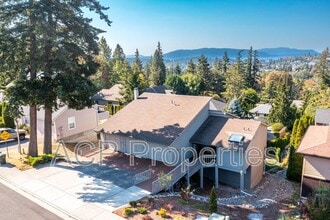 904 36th St in Bellingham, WA - Building Photo - Building Photo