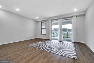 11003 Resort Road in Ellicott City, MD - Building Photo - Building Photo