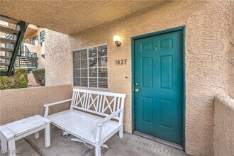 8410 Eldora Ave in Las Vegas, NV - Foto de edificio - Building Photo