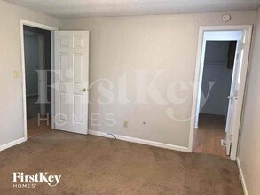 2543 Fairfax Rd in Indianapolis, IN - Building Photo - Building Photo