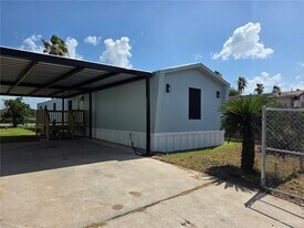 911 W 28th St in Mission, TX - Building Photo