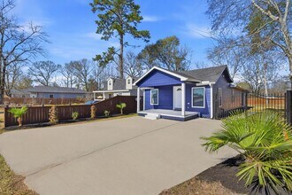 915 Nevell St in Cleveland, TX - Building Photo - Building Photo