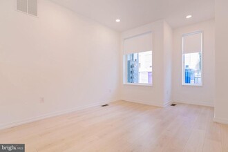 1240 LeCount St in Philadelphia, PA - Building Photo - Building Photo