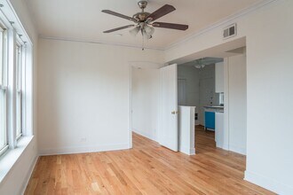 3836 W Lawrence Ave in Chicago, IL - Building Photo - Building Photo
