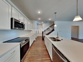 8268 Northpoint Dr in Sunbury, OH - Building Photo - Building Photo