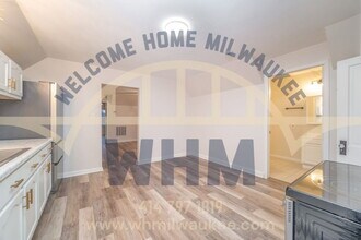 N90w16736 Roosevelt Dr in Menomonee Falls, WI - Building Photo - Building Photo