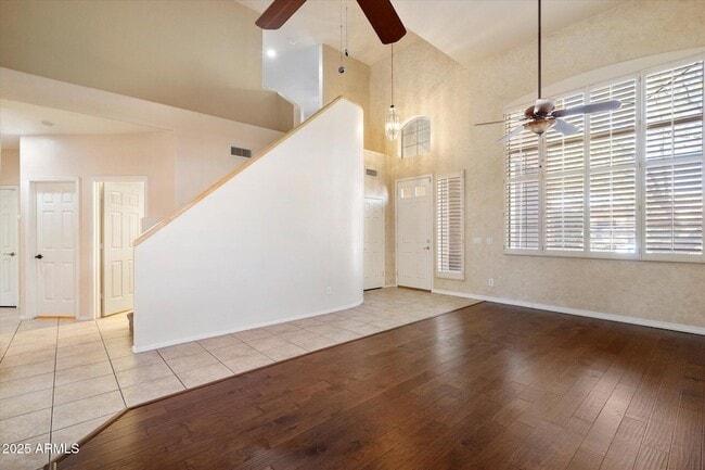 4823 E Barwick Dr in Cave Creek, AZ - Foto de edificio - Building Photo