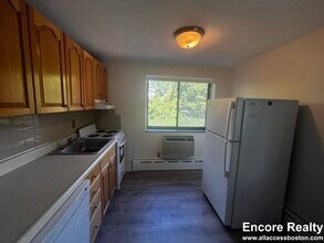 15 Chester St in Cambridge, MA - Building Photo - Building Photo