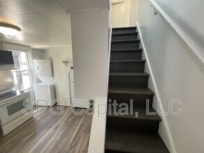 203 W North St in Carlisle, PA - Building Photo - Building Photo
