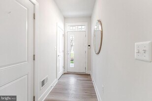 12742 Verdant Wy in Reston, VA - Building Photo