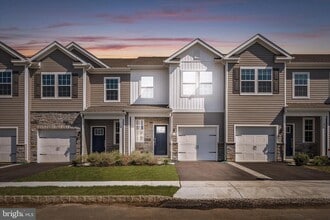 7 Anna Ln in Mount Holly, NJ - Building Photo - Building Photo